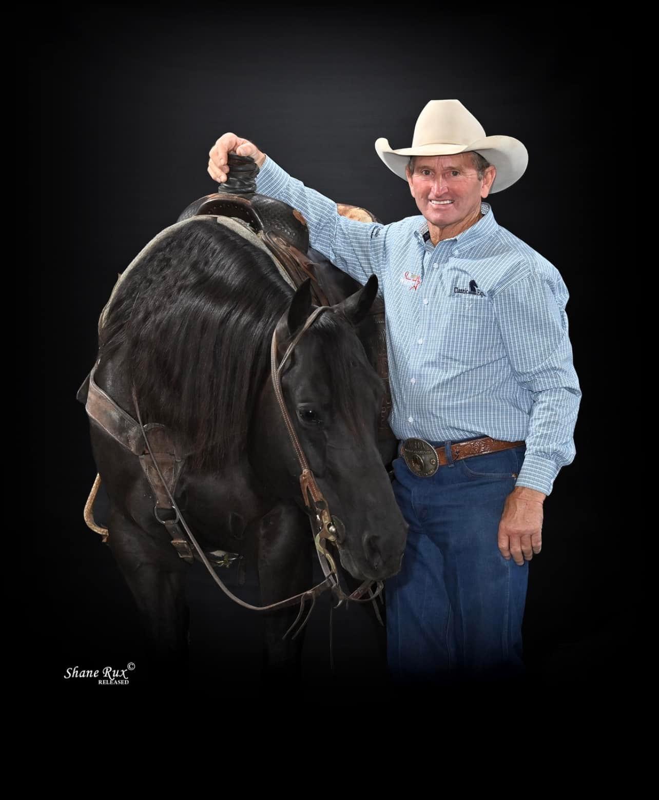 Time To Glo, black roping stallion at Solo Select Horses — photo 1