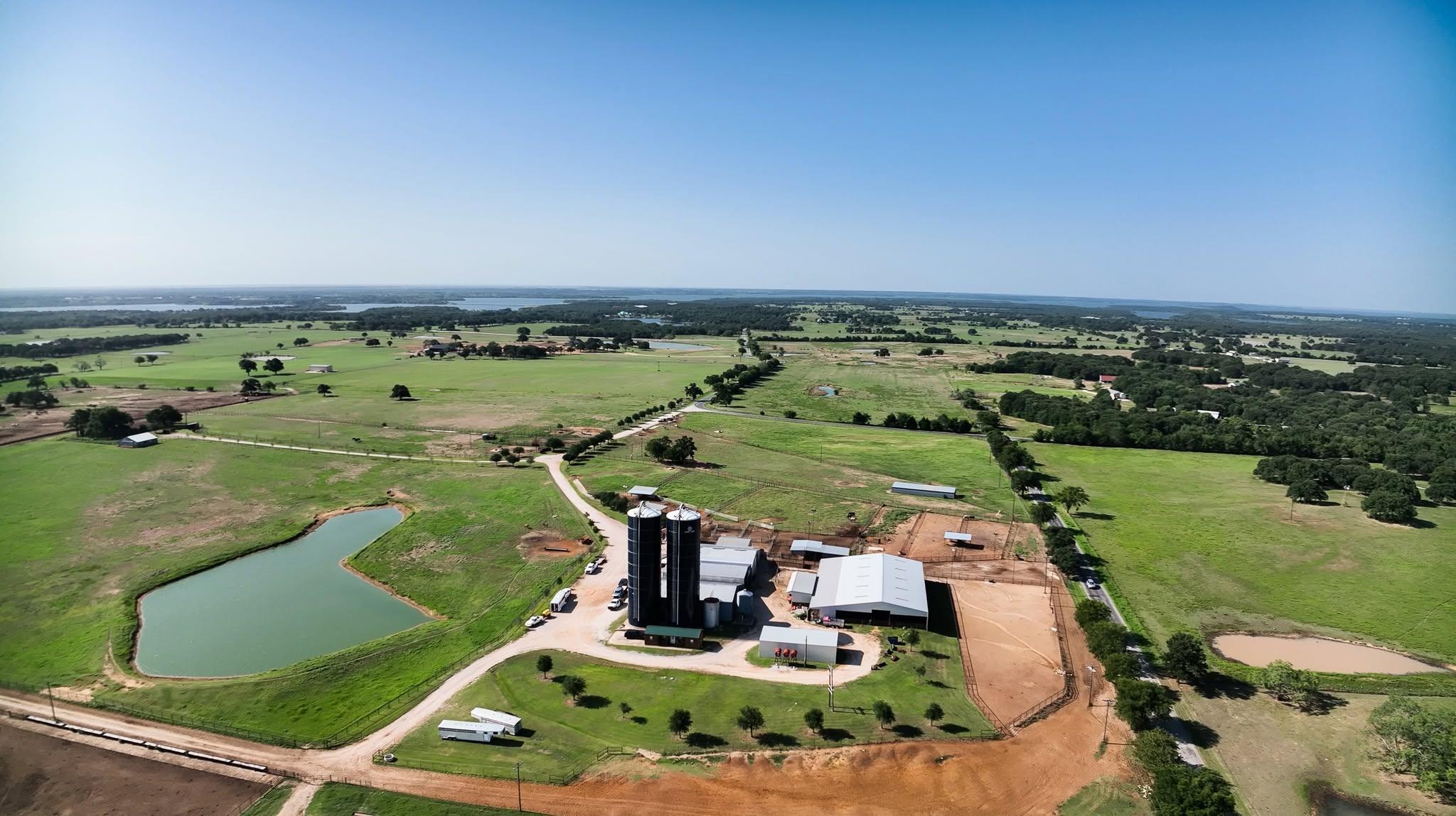 Aerial view of the Solo Select recipient mare facility in North Texas
